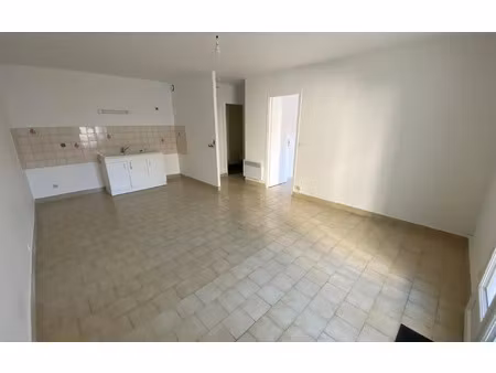 appartement le château-d'oléron 39 m² t-2 à vendre  116 400 €