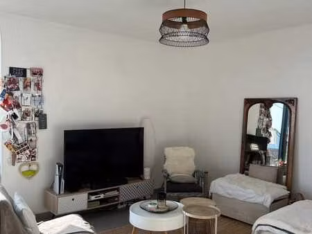 bel appartement lumineux 100m2 à louer