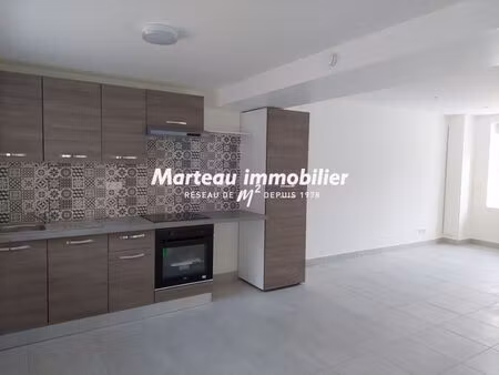 maison/appartement t4 avec cour exterieure