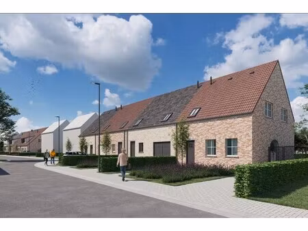 huis te koop in oostrozebeke met 3 slaapkamers