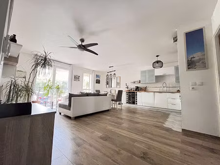 appartement 2 chambres fontenay le fleury - 4 pièce(s) - 71.71 m2