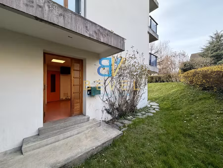 (73) saint-jean-de-maurienne - local professionnel 80m2 -