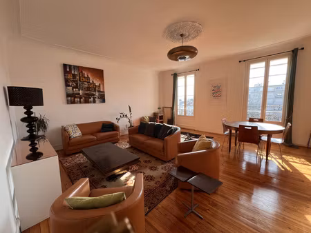 pau tribunal - t3 meuble