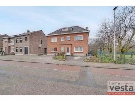 ruime  te renoveren halfopen woning