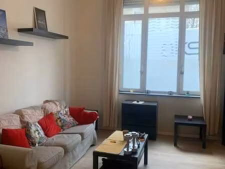 parlement européen - studio meublé