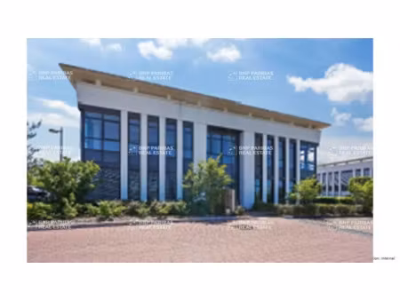 location bureau elancourt 78990