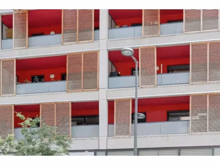 location bureau marseille 13002