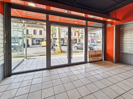 local commercial à louer