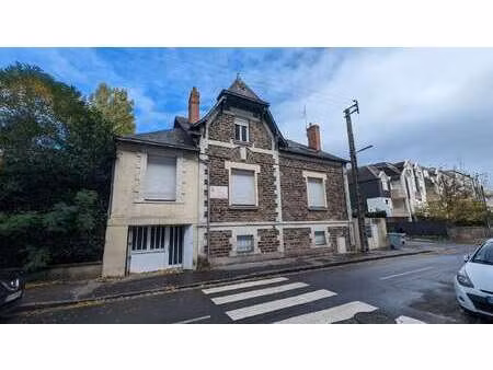vente immeuble à nantes (44000) : à vendre / 286m² nantes