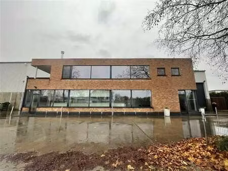 bâtiment industriel