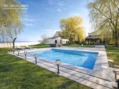 maison 9 pièces - 340 m²