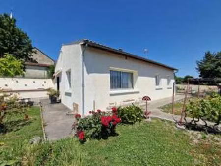 vente maison à tonnay-boutonne (17380) : à vendre / 96m² tonnay-boutonne