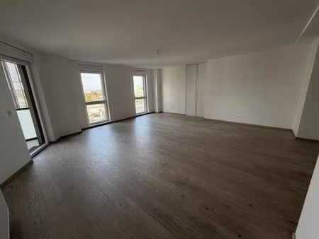 appartement t3 a louer - residence neuve tour silva - bordeaux