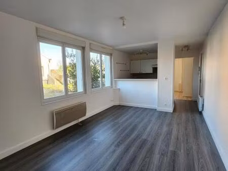 t2 de 38 11m² - saint nazaire - jt1764