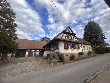 maison 5 pièces 164 m2 + 2 grands garages + une ferme sur 56 ares