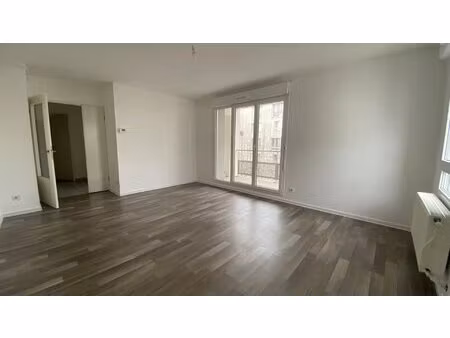 lyon 9eme-metro valmy