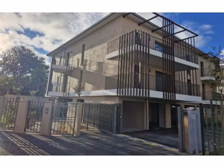 vente appartement 3 pièces 122 m² six-fours-les-plages (83140)