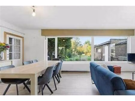 maison familiale spacieuse avec jardin à tiel