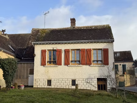 maison familiale situee en village