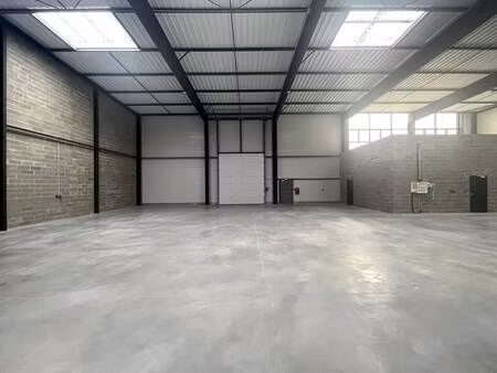 local d'activités à vendre