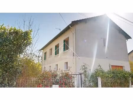 grande maison familiale  bourbon l'archambault