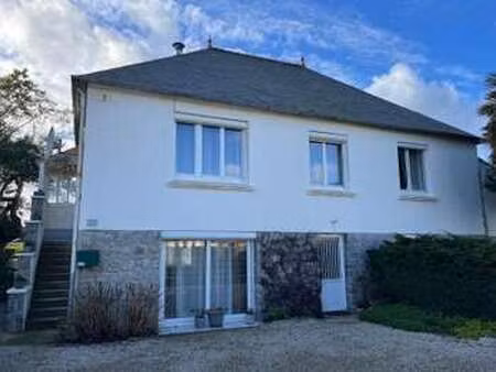 vente maison à saint-pol-de-léon (29250) : à vendre / 151m² saint-pol-de-léon