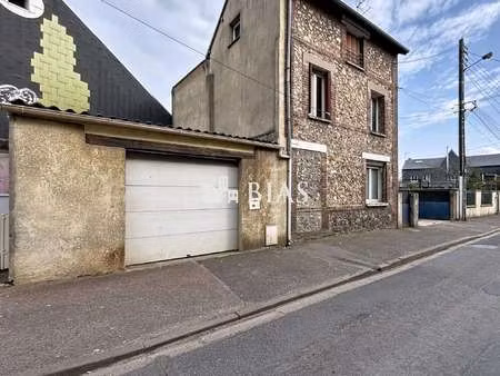 vente maison à oissel (76350) : à vendre / 102m² oissel