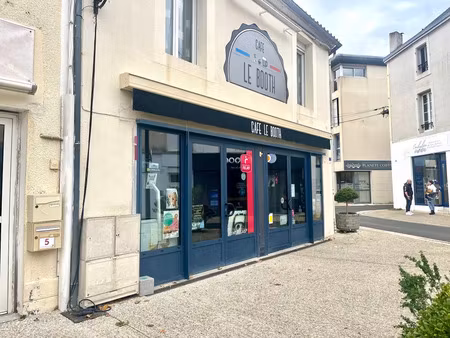 vente locaux professionnels 7 pièces 200 m² à luçon (85400)  88 000 €
