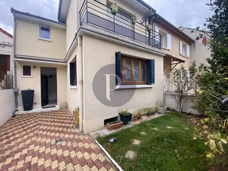 maison familiale à villejuif  106 m²  3 /4chambres
