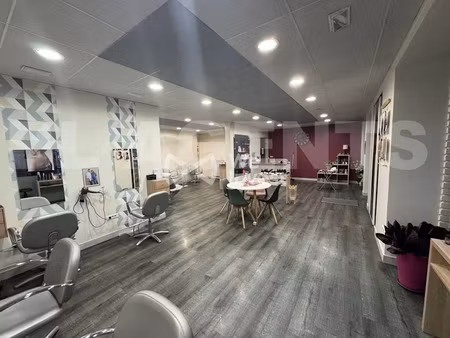 vente locaux professionnels à torcy (77200)  70 000 €