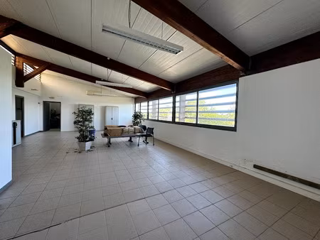 vente locaux professionnels 5 pièces 162.72 m² à capesterre belle eau (97130)  239 000 €