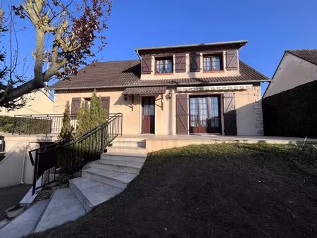 belle maison familiale  4 chambres