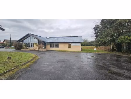 vente locaux professionnels 200 m² à lescar (64230)  260 000 €