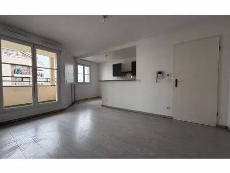 location appartement  53.9 m² t-3 à noisy-le-grand  1 107 €