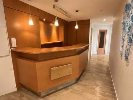 vente bureaux et commerces à ploemeur (56270) : à vendre / 75m² ploemeur