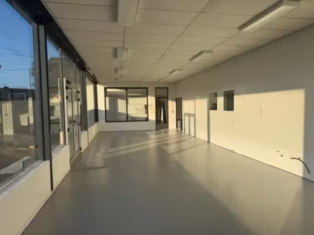 location locaux professionnels 422 m² à ay (51160)  nan €