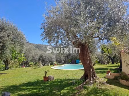 villa avec piscine a 30 minutes de nice