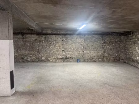 vente parking 12 m² à neuilly-sur-seine (92200)  37 620 €