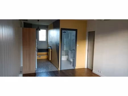 location meublée appartement 2 pièces 38 m² à saint-benoit (86280)  545 €