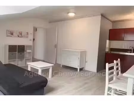 location meublée appartement 0 pièces 28.7 m² à saint-girons (09200)  471 €