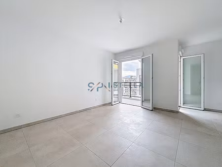 location appartement 1 pièce 29.85 m² à ajaccio (20000)  650 €