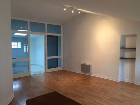 location appartement 2 pièces 47 m² à saint-martin-de-ré (17410)  680 €