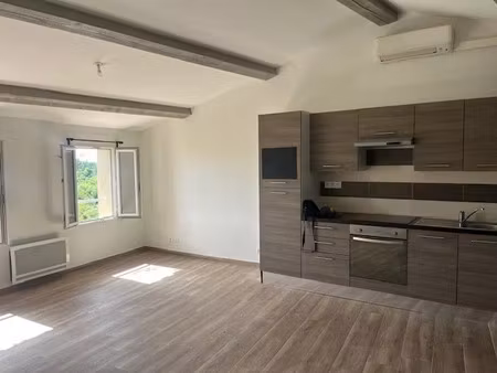 location appartement 3 pièces 53 m² à la verdière (83560)  620 €