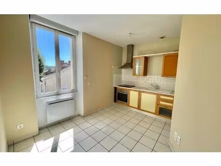 location appartement  m² t-1 à périgueux  395 €