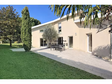 maison d'architecte avec piscine