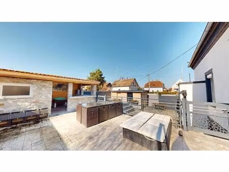 maison rénovée 130 m² au sol – terrasse & jacuzzi – habsheim centre