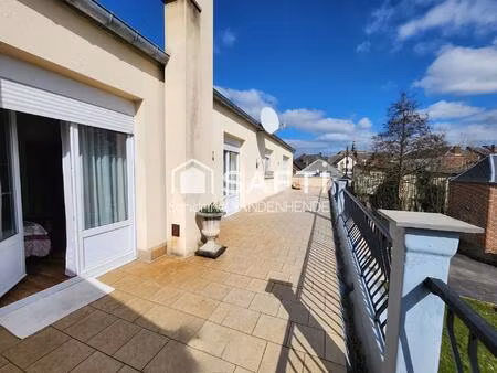 au centre du bourg! idéal pour artisan!!