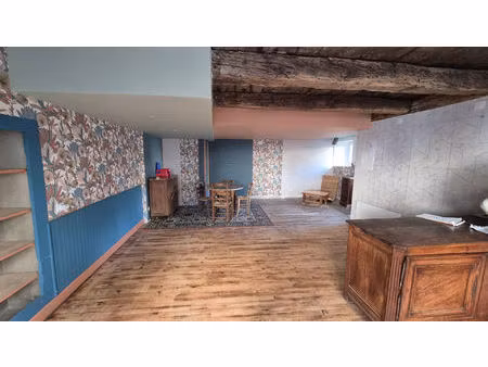 maison/gîtes de 160 m²  au coeur de saint chely d'aubrac.