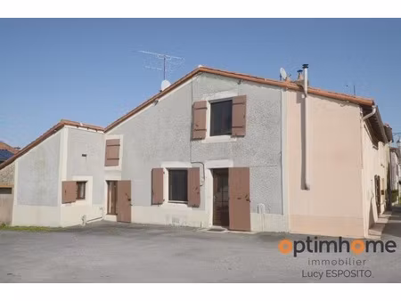 charmante maison de village à joussé 86350 – prête à emménager !