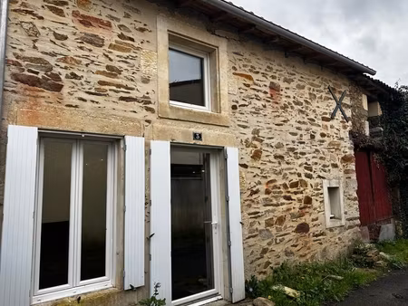 mareuil sur lay (85320) maison en pierre maison en pierre de 70 m²